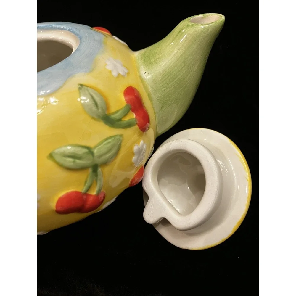 Oneida Cherries Jubilee Yellow Red Floral Ceramic Country Teapot Discontinued